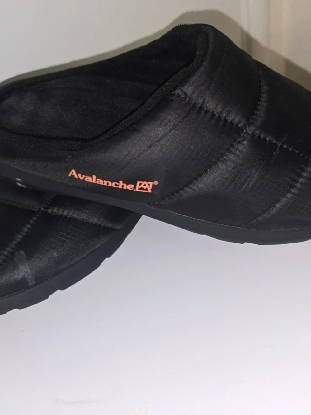 Avalanche Men's Black Slip-On Quilted Clog with Orange Logo